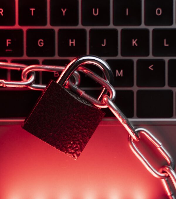 close-up-laptop-with-lock-chain